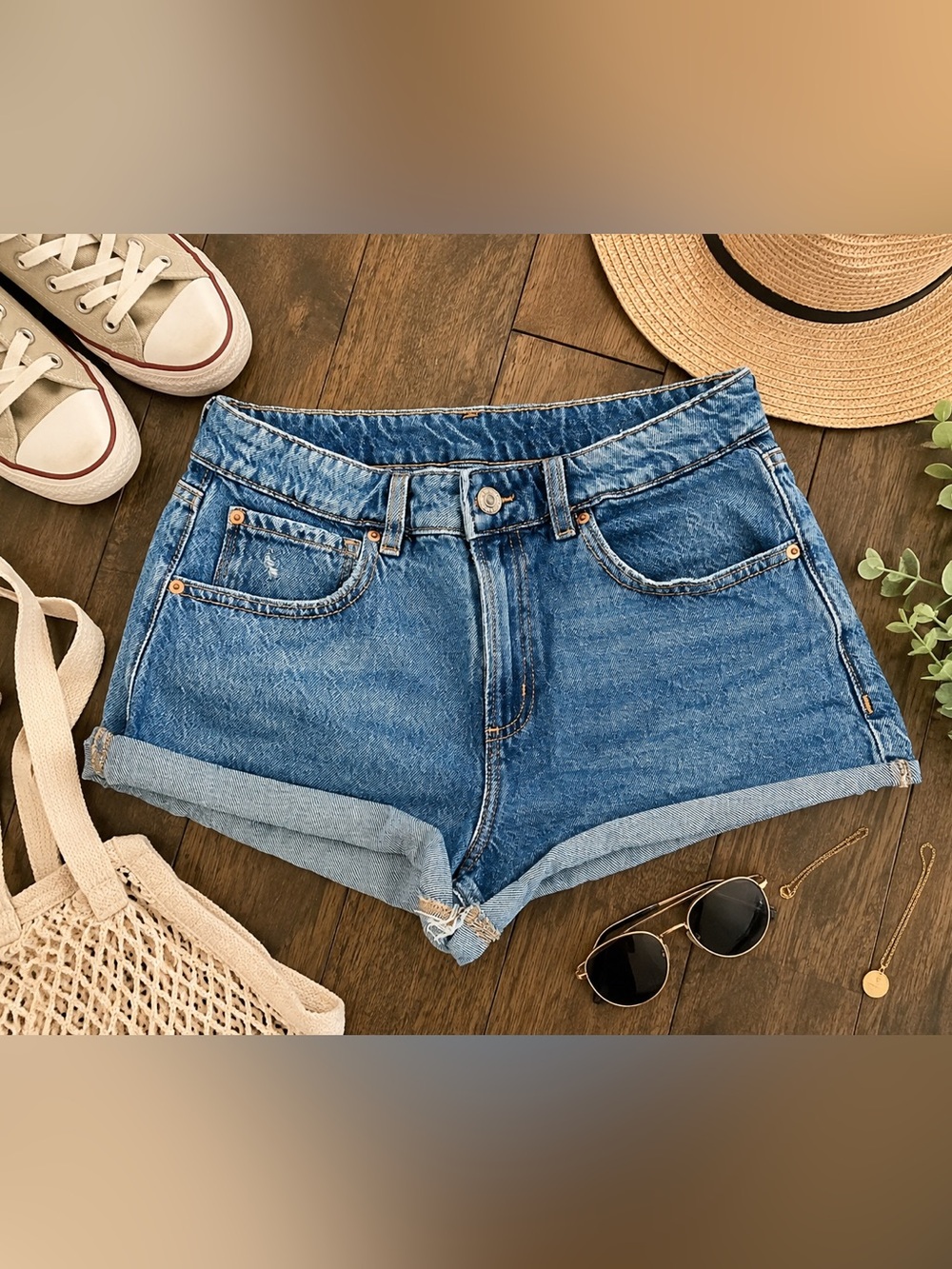 Garage Denim Festival High Rise Cuffed Jean Shorts Size 5/27 Acid Wash